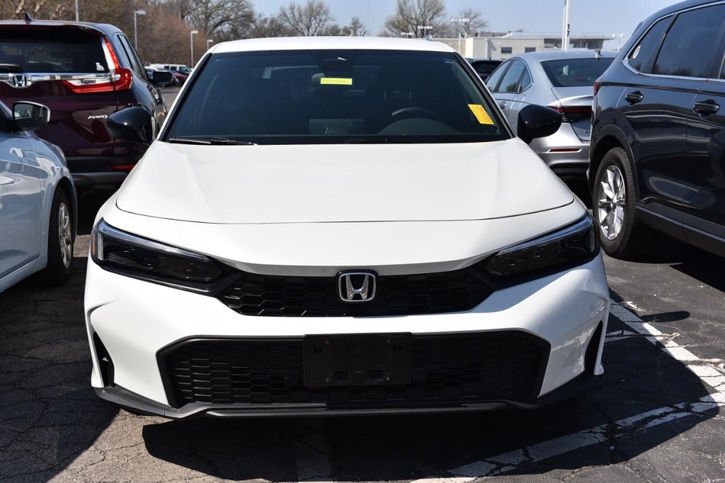 Honda Civic Sedan Vehicle Full-screen Gallery Image 3