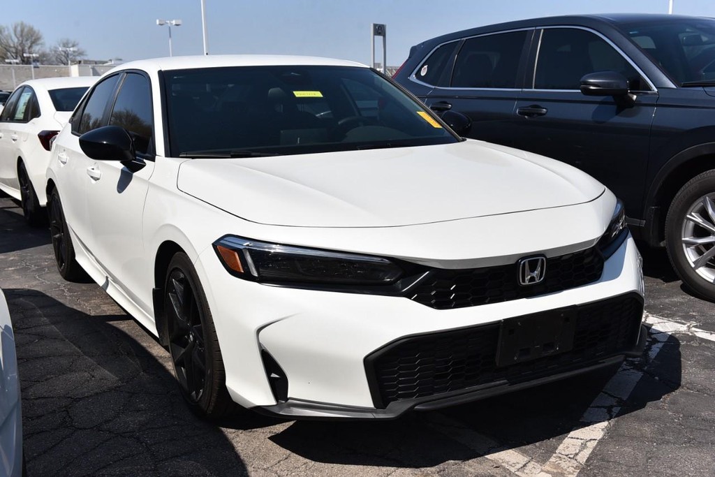 Honda Civic Sedan Vehicle Full-screen Gallery Image 4