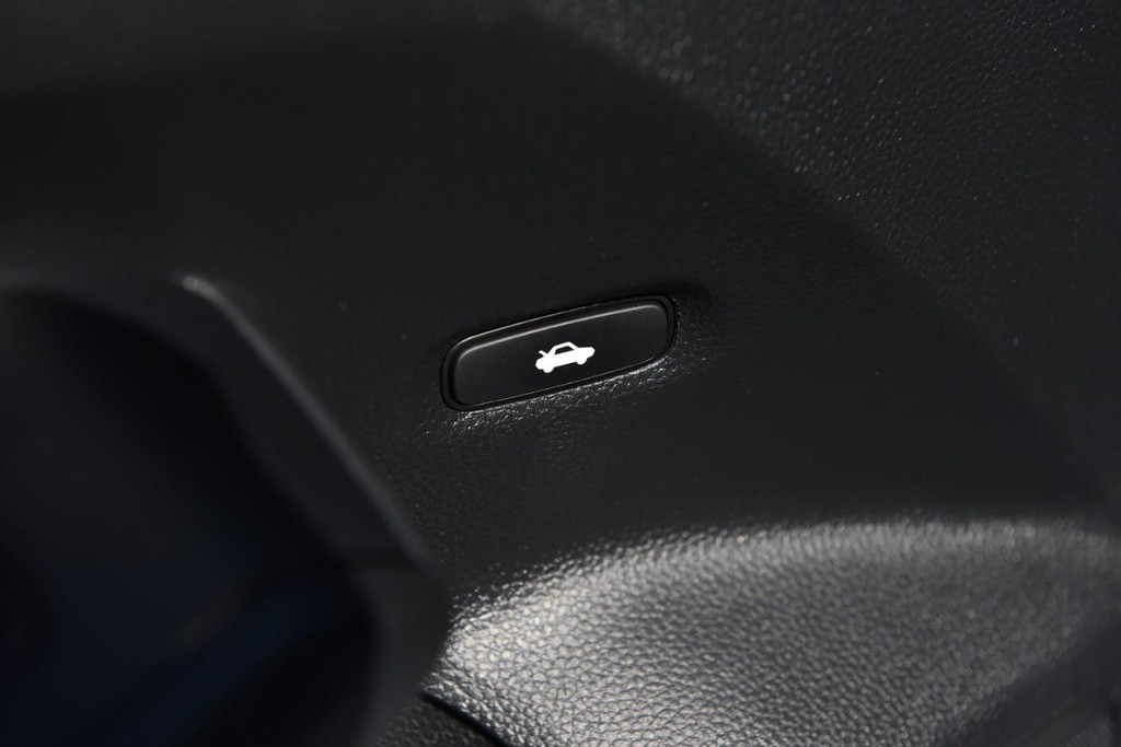 Honda Civic Sedan Vehicle Image 09