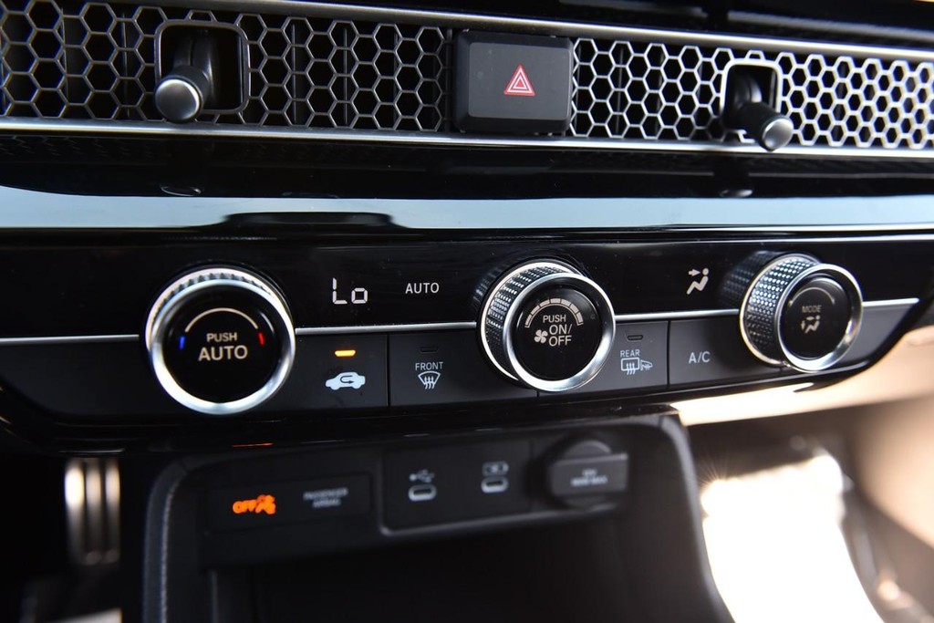 Honda Civic Sedan Vehicle Image 16