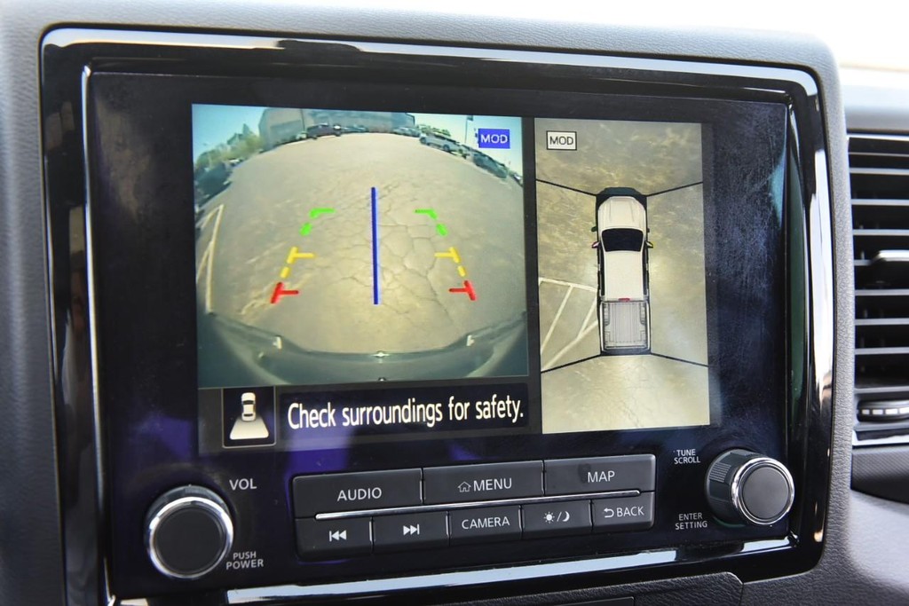 Nissan Frontier Vehicle Image 15