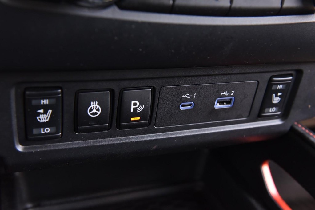 Nissan Frontier Vehicle Image 21