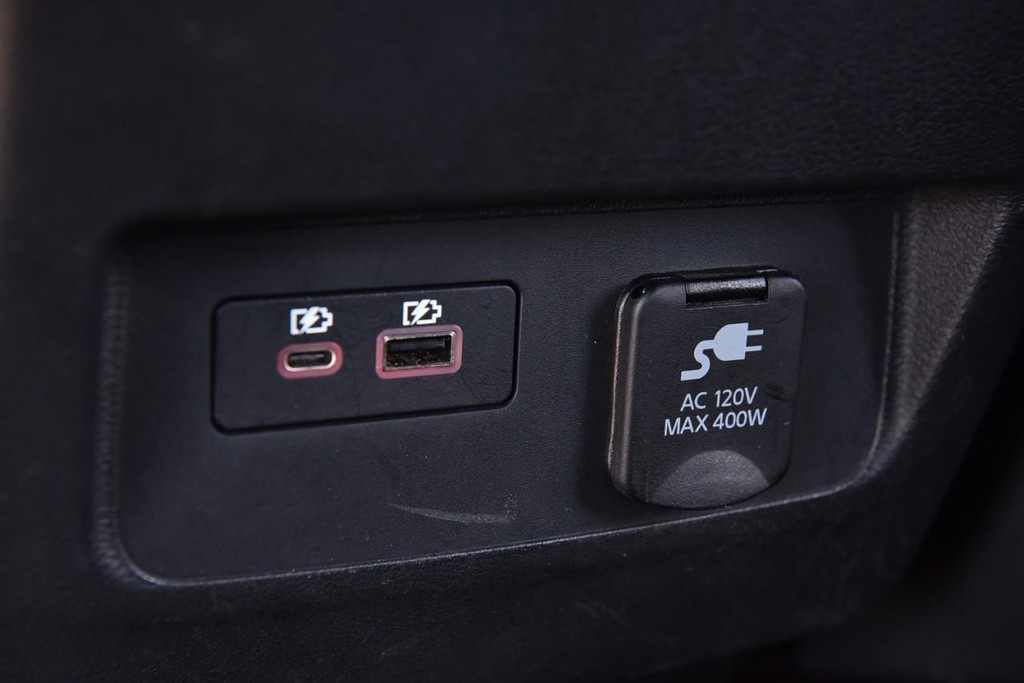 Nissan Frontier Vehicle Image 28