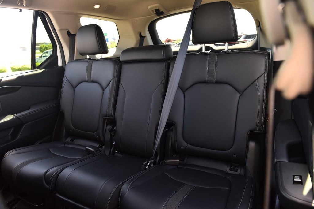 Honda Pilot Vehicle Image 24