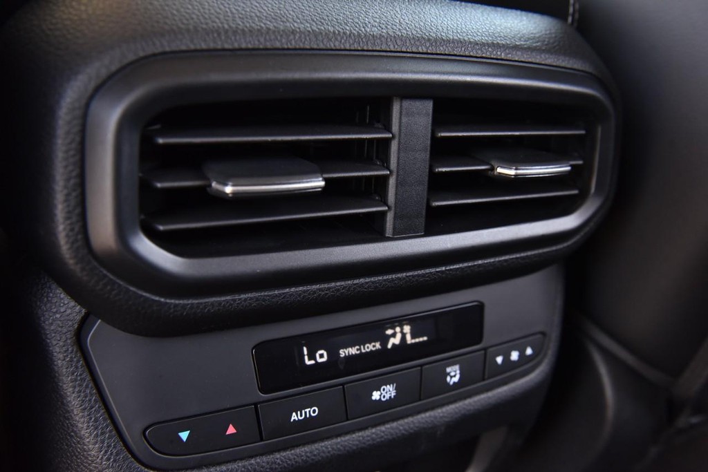 Honda Pilot Vehicle Image 25