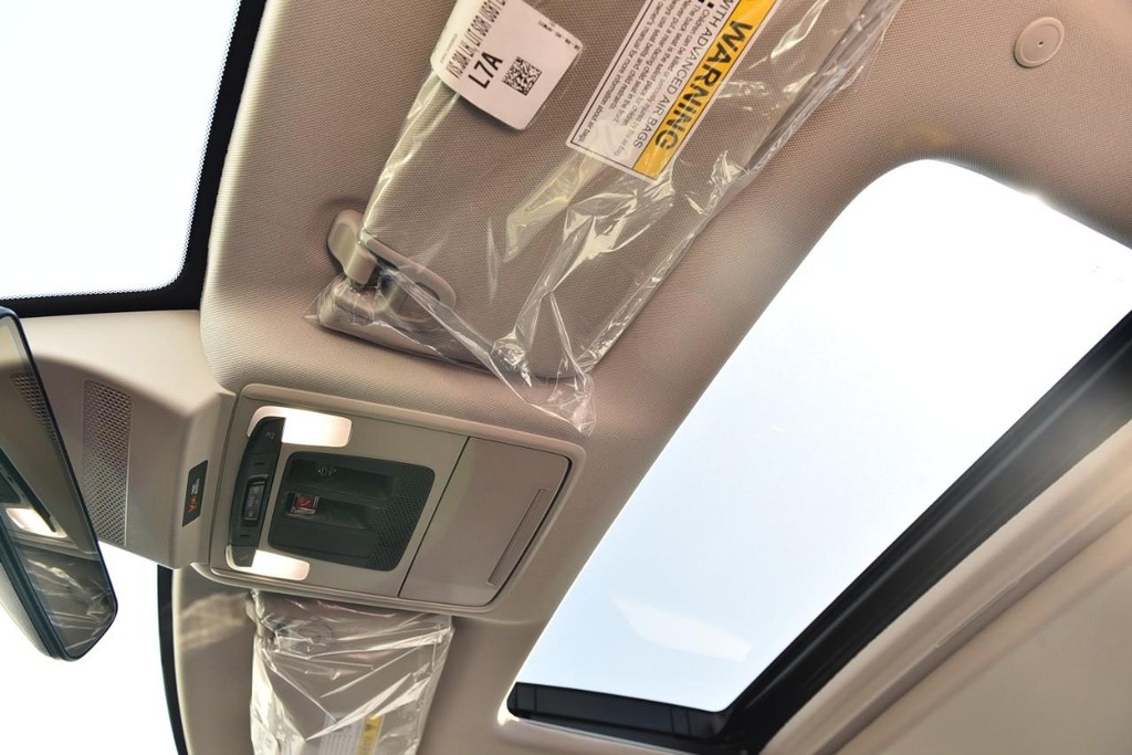 Honda Accord Hybrid Vehicle Image 23