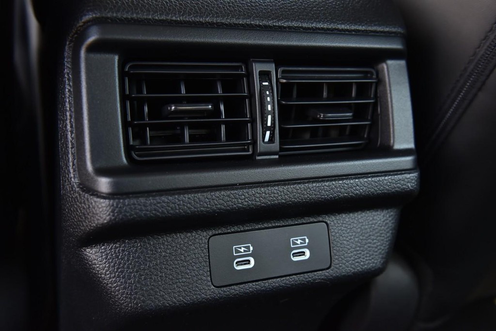 Honda Accord Hybrid Vehicle Image 25