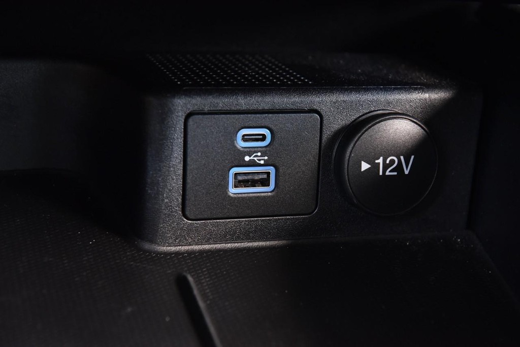 Ford Escape Vehicle Image 16