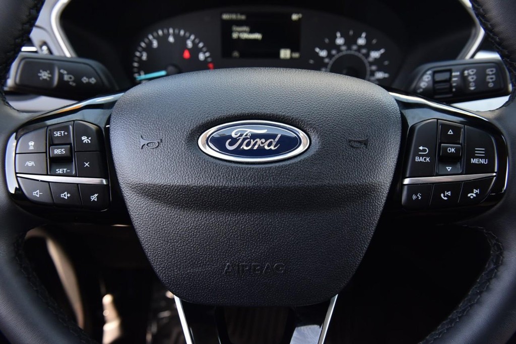 Ford Escape Vehicle Image 19