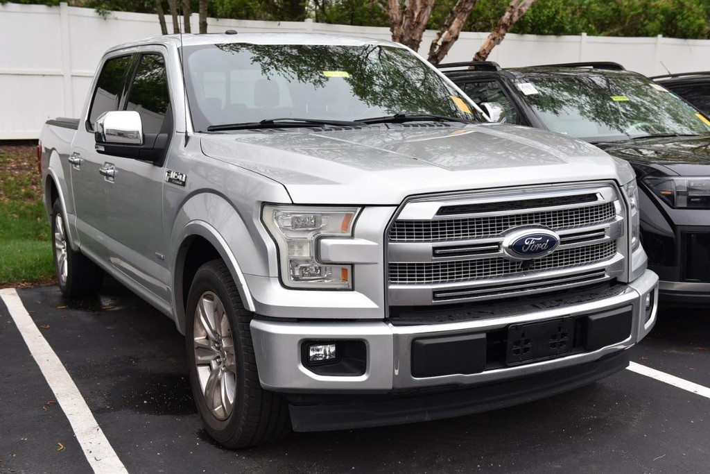 Ford F-150 Vehicle Full-screen Gallery Image 4