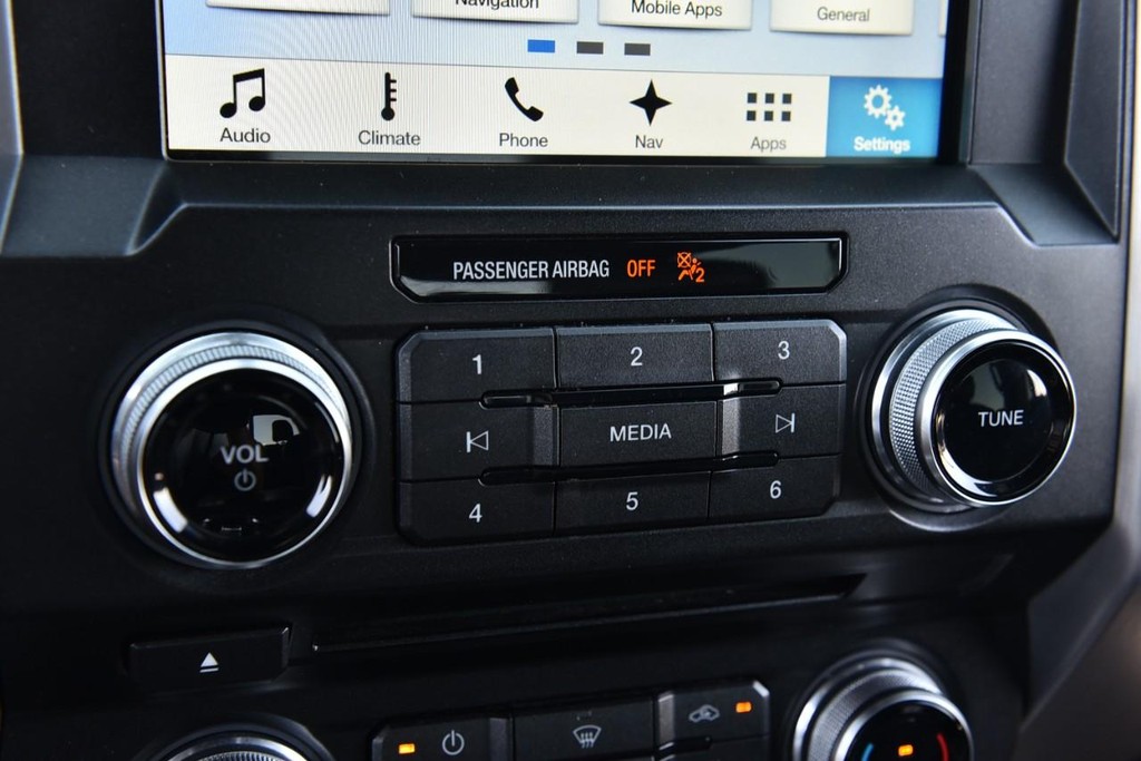 Ford F-150 Vehicle Image 17