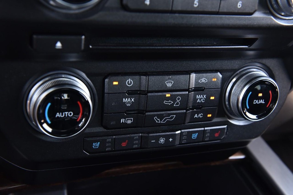 Ford F-150 Vehicle Image 18