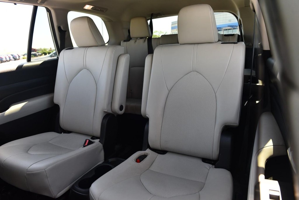 Toyota Grand Highlander Vehicle Image 22