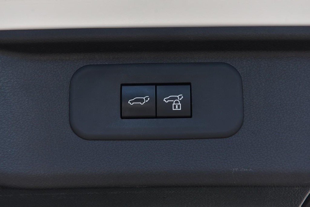 Toyota Grand Highlander Vehicle Image 26