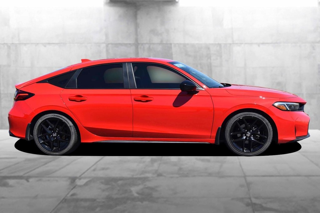 Honda Civic Hatchback Vehicle Image 05