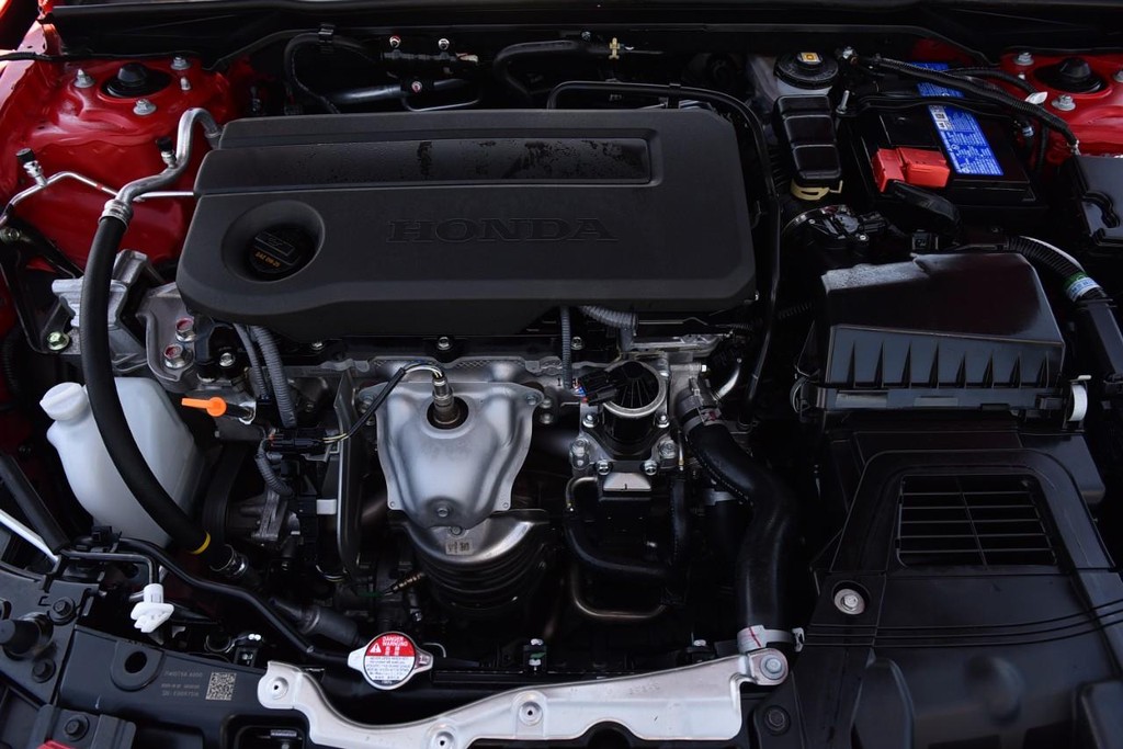 Honda Civic Hatchback Vehicle Image 24