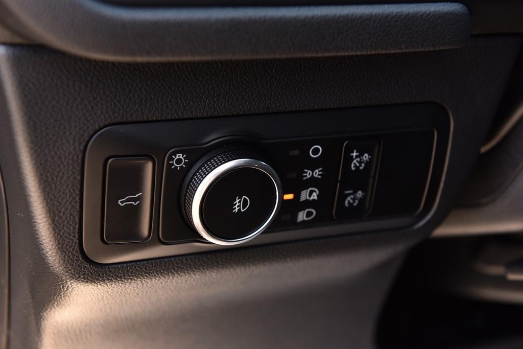 Ford Escape Vehicle Image 11