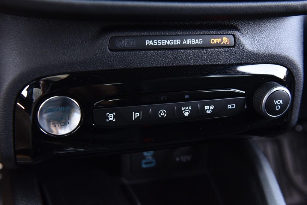 Ford Escape Vehicle Image 15