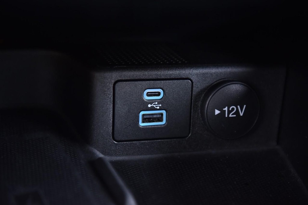 Ford Escape Vehicle Image 16