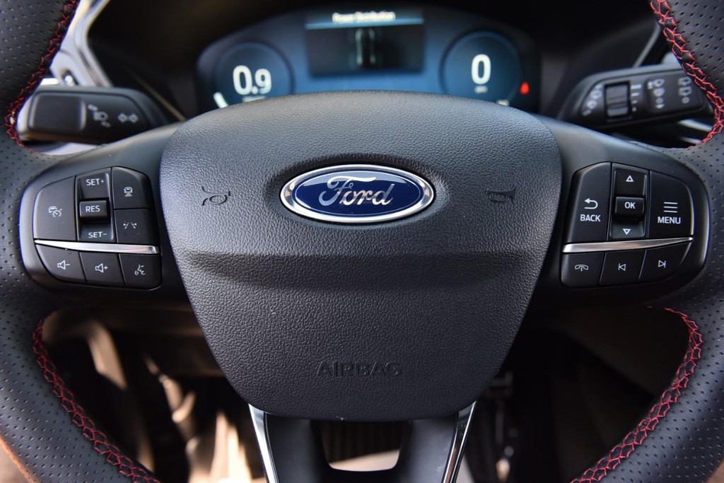 Ford Escape Vehicle Image 18