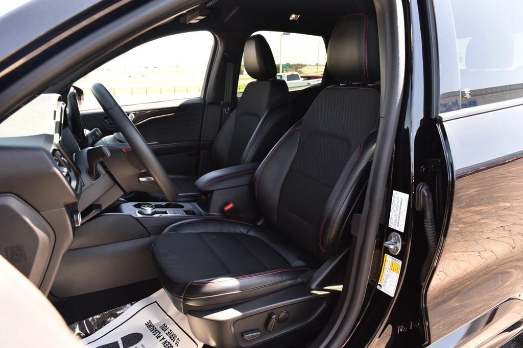 Ford Escape Vehicle Image 19