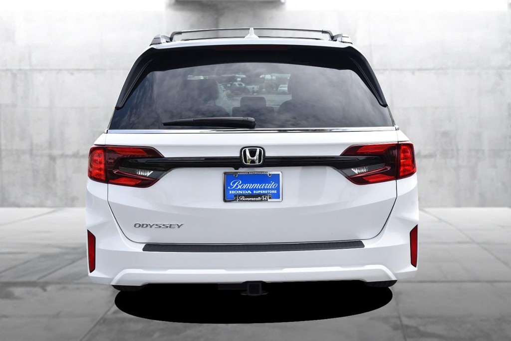 Honda Odyssey Vehicle Full-screen Gallery Image 6