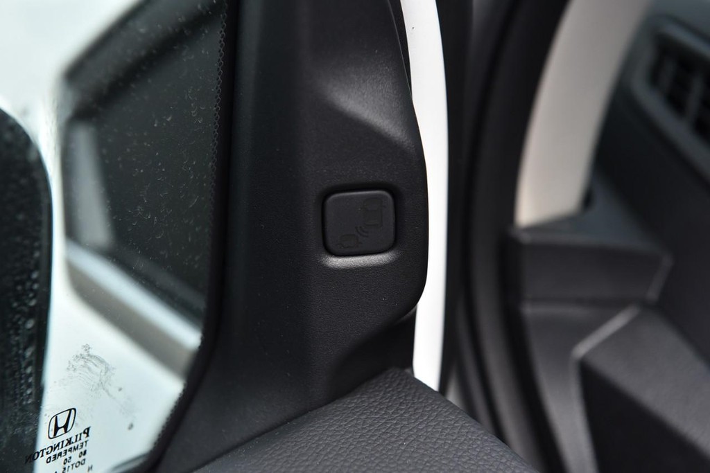 Honda Odyssey Vehicle Full-screen Gallery Image 10