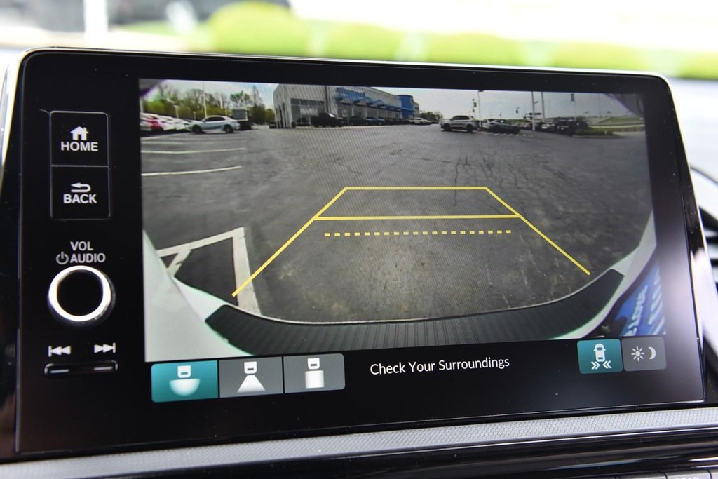 Honda Odyssey Vehicle Full-screen Gallery Image 13
