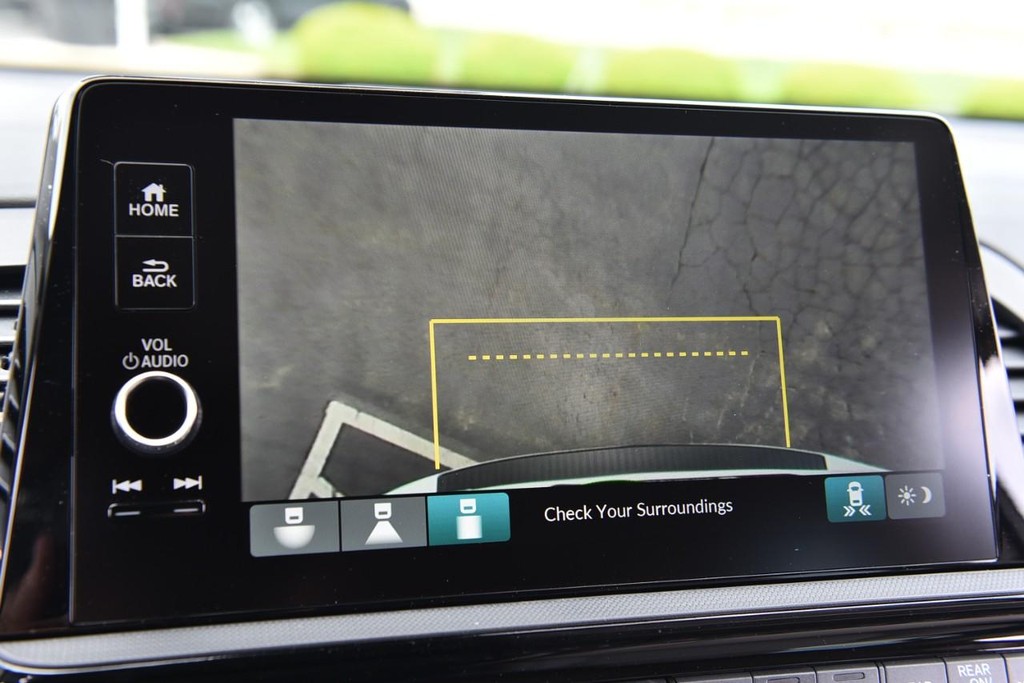 Honda Odyssey Vehicle Full-screen Gallery Image 14