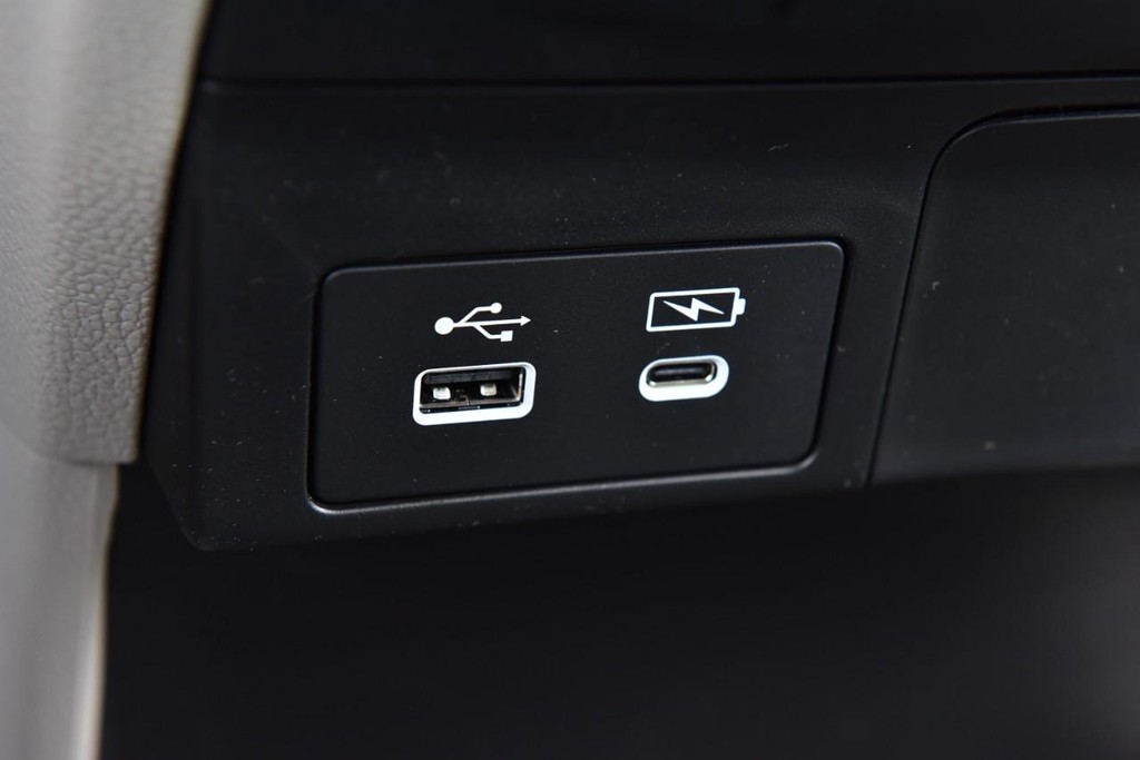 Honda Odyssey Vehicle Full-screen Gallery Image 18