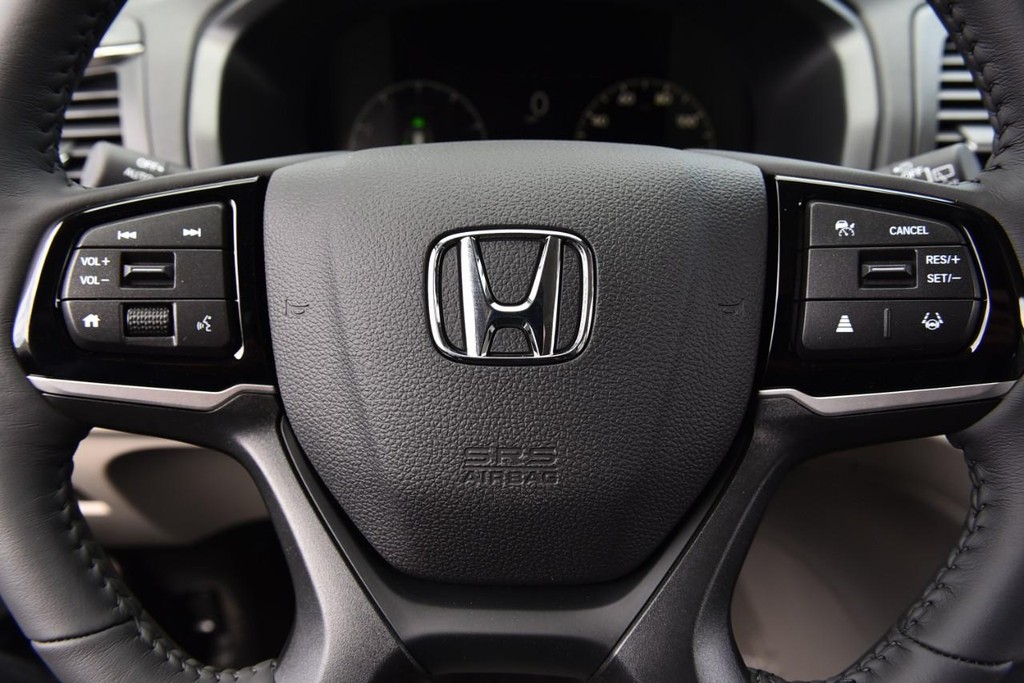 Honda Odyssey Vehicle Full-screen Gallery Image 21