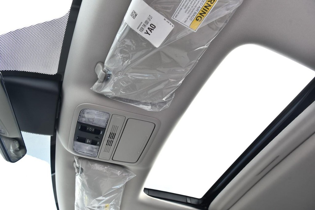 Honda Odyssey Vehicle Full-screen Gallery Image 24