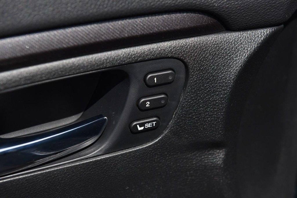 Honda Ridgeline Vehicle Full-screen Gallery Image 11