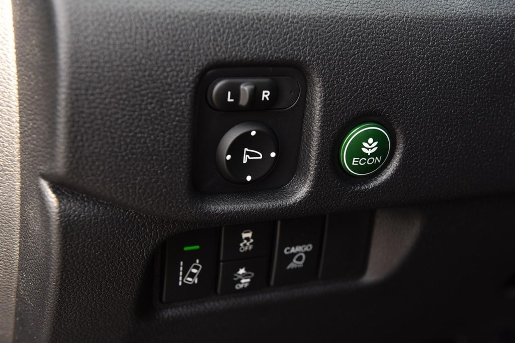 Honda Ridgeline Vehicle Full-screen Gallery Image 13