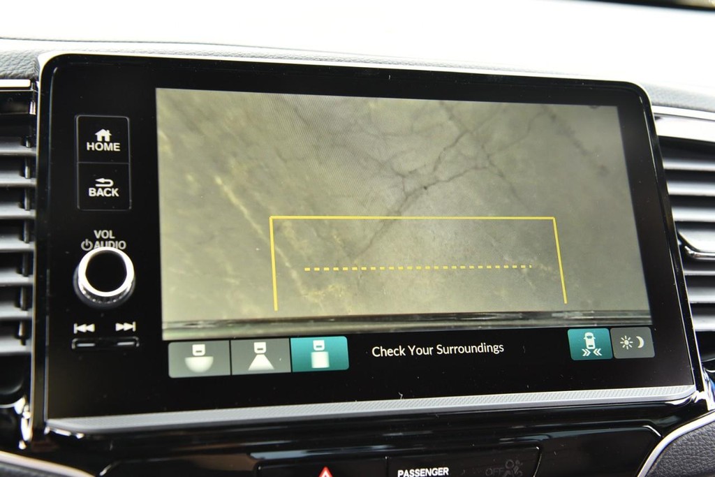 Honda Ridgeline Vehicle Full-screen Gallery Image 16