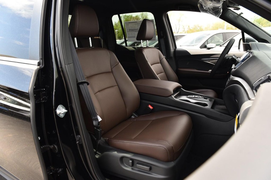 Honda Ridgeline Vehicle Full-screen Gallery Image 26