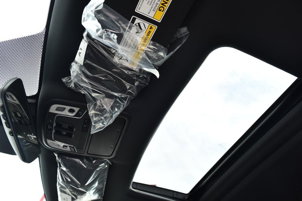 Honda Ridgeline Vehicle Full-screen Gallery Image 27
