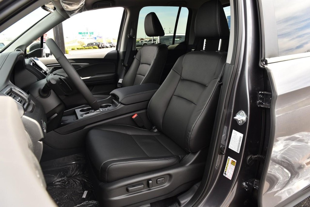 Honda Ridgeline Vehicle Image 24