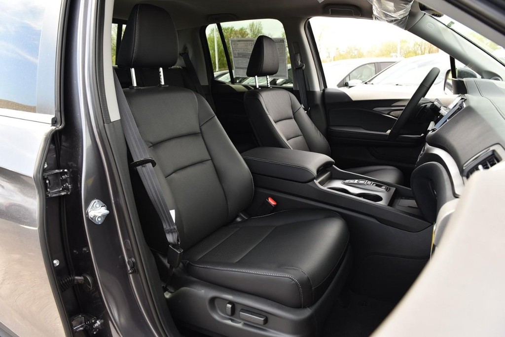 Honda Ridgeline Vehicle Image 25