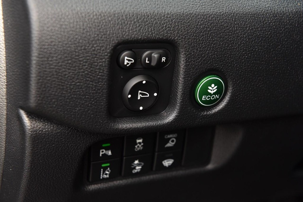 Honda Ridgeline Vehicle Full-screen Gallery Image 13