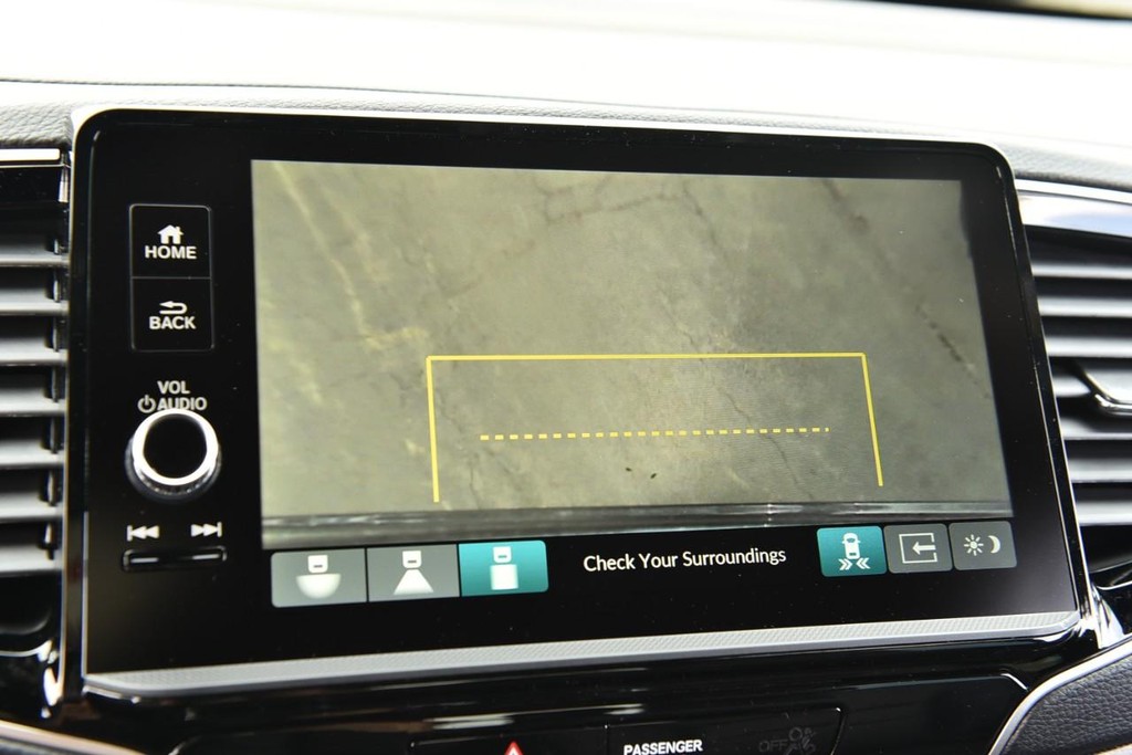 Honda Ridgeline Vehicle Full-screen Gallery Image 16