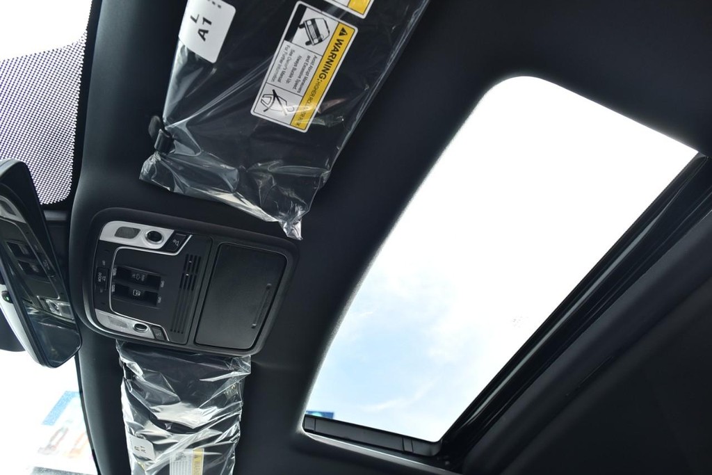 Honda Ridgeline Vehicle Full-screen Gallery Image 27