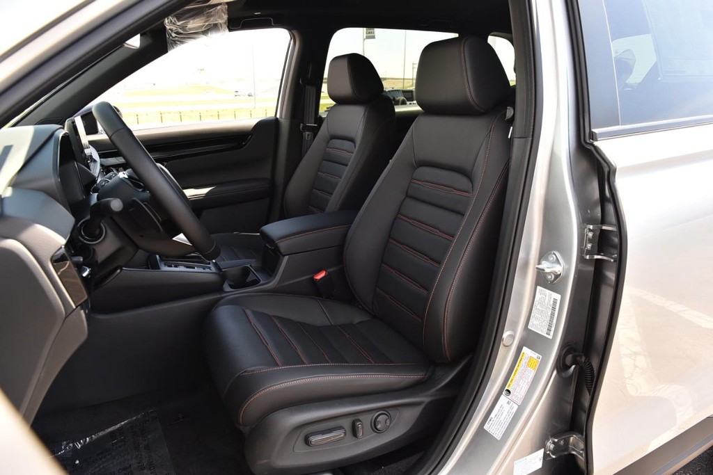Honda CR-V Hybrid Vehicle Full-screen Gallery Image 22