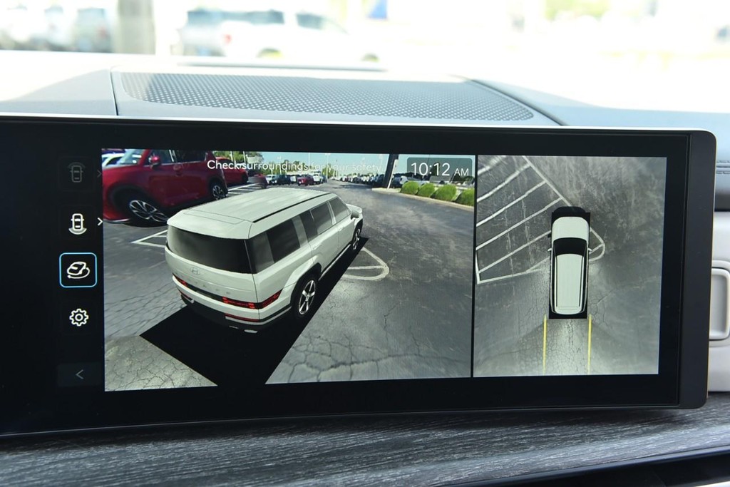 Hyundai Santa Fe Hybrid Vehicle Image 14