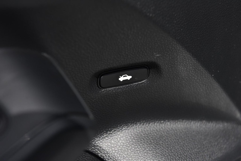 Honda Civic Sedan Vehicle Image 09