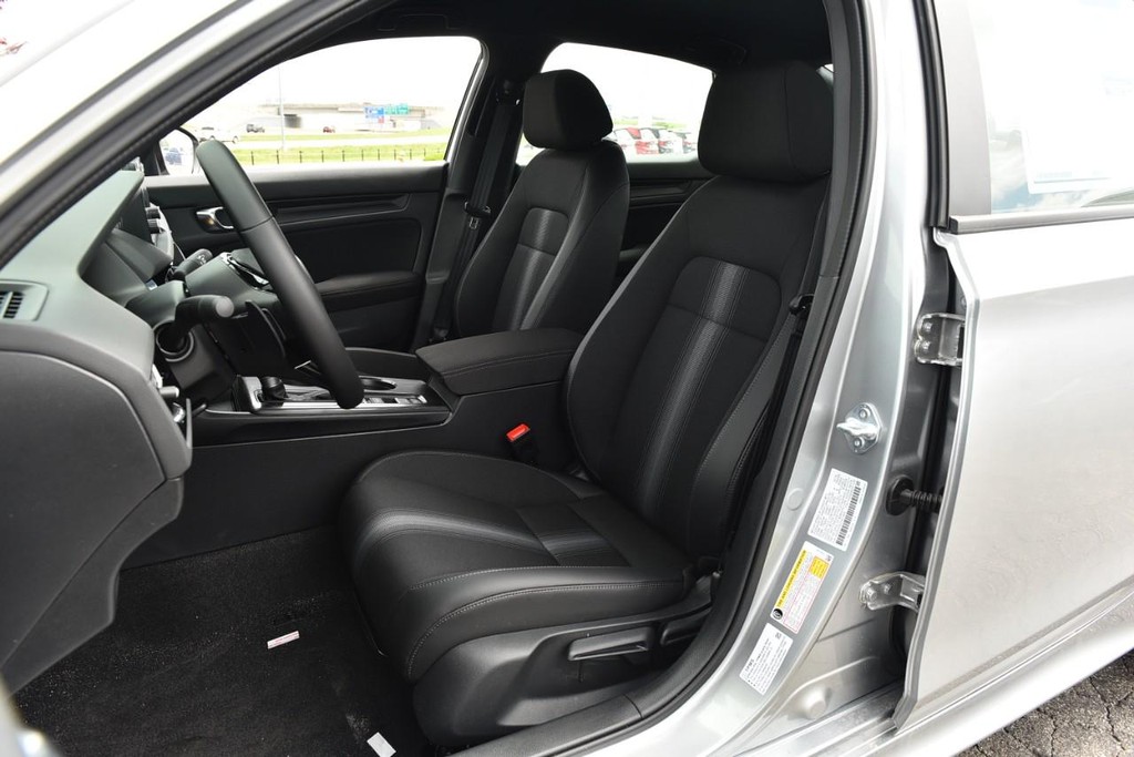 Honda Civic Sedan Vehicle Image 21