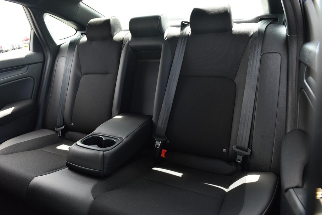 Honda Civic Sedan Vehicle Image 23