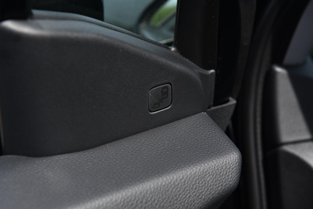 Honda Ridgeline Vehicle Image 11
