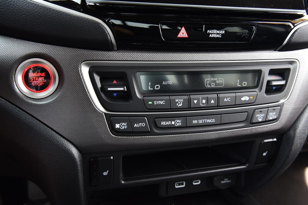 Honda Ridgeline Vehicle Image 17