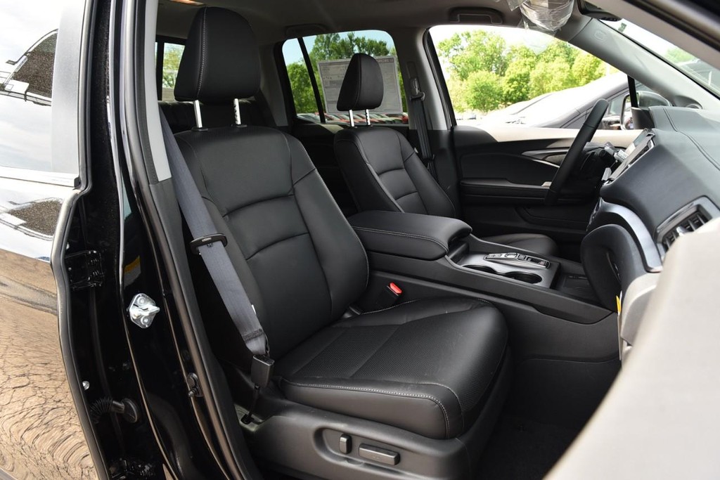 Honda Ridgeline Vehicle Image 25